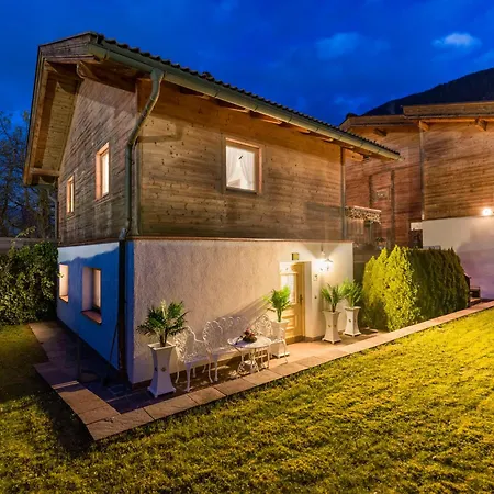 Chalet - Appartements Julitta Mayrhofen Exterior photo