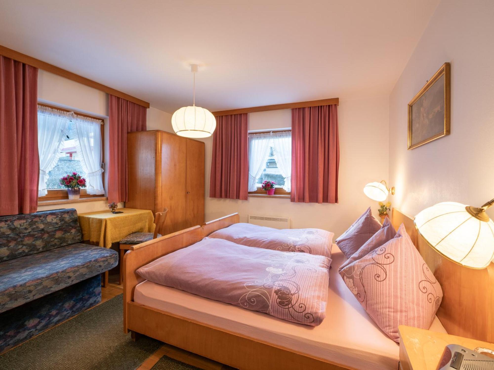 Chalet - Appartements Julitta Apartment *